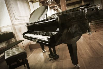 Grand Piano Moving
